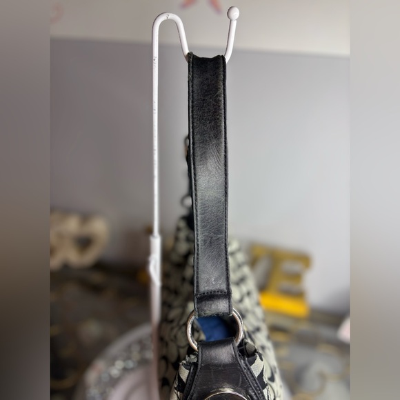 Coach 2011 Penelope hobo shoulder bag GUC - Picture 10 of 16